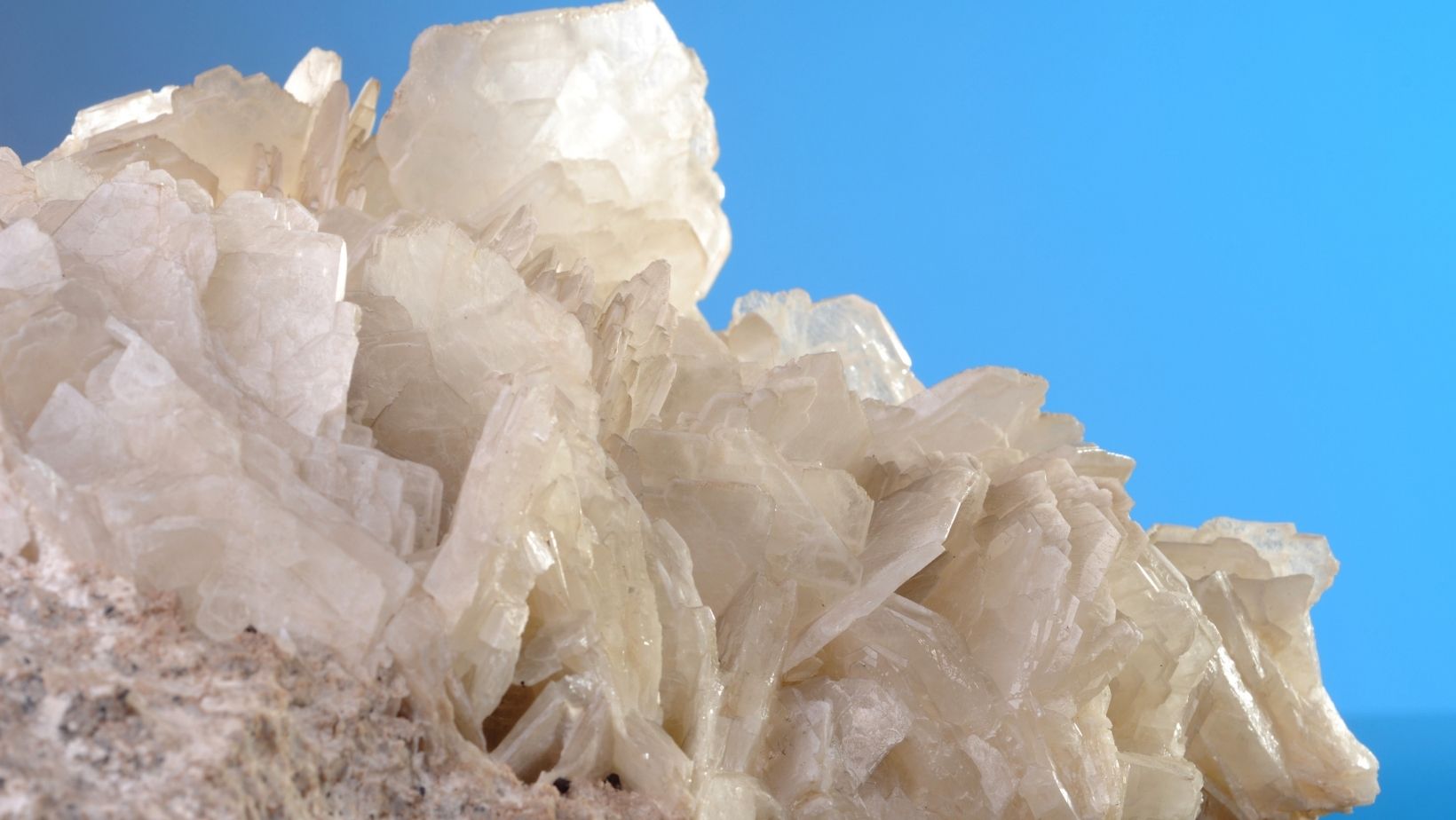 Know Your Crystal: How to Buy and Use Quartz Crystals for Business Success